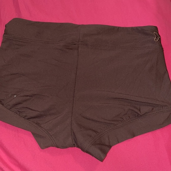 KATRINA ACTIVEWEAR SHORTS - Picture 2 of 4